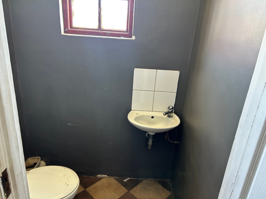 25 Bedroom Property for Sale in Quigney Eastern Cape